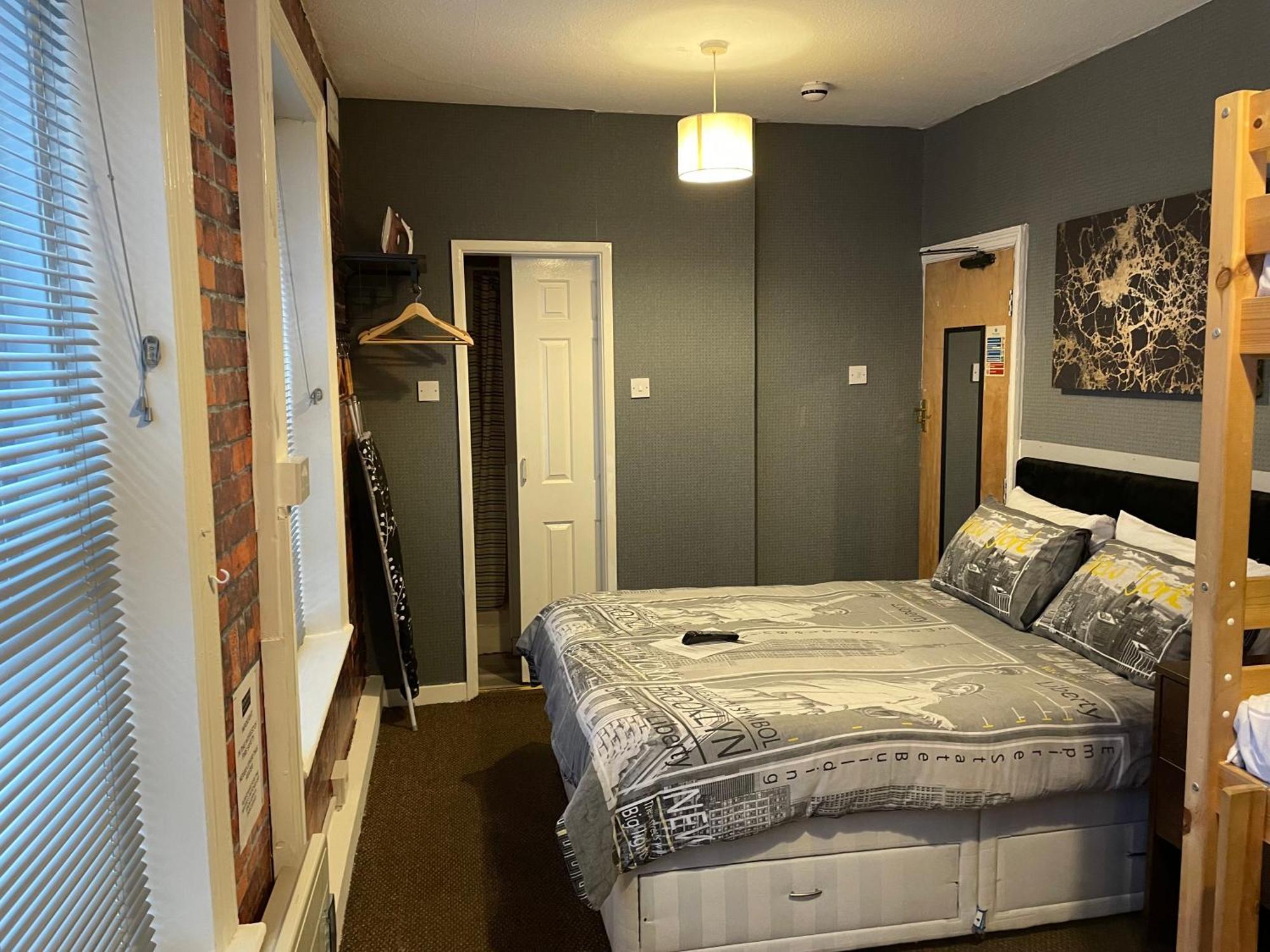 Hotel Bromptons à Blackpool Extérieur photo