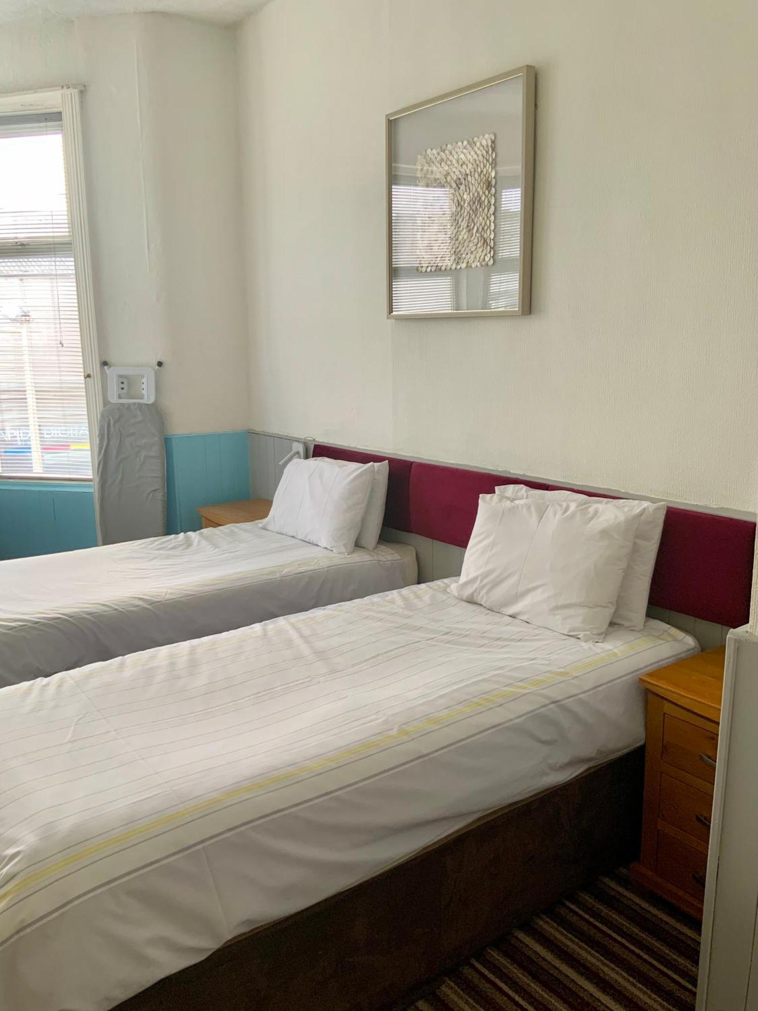 Hotel Bromptons à Blackpool Extérieur photo